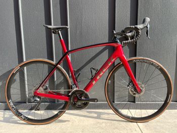 Used Trek Domane SL 6 Gen 3 2023 2023 Road & Gravel, Red — image 1 of 12