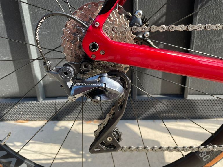 Used Trek Domane SL 6 Gen 3 2023 2023 Road & Gravel, Red — image 3 of 12