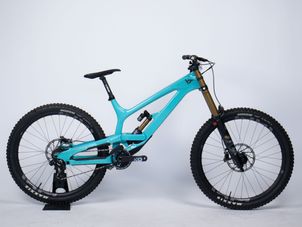 YT Industries - Tues 27 CF CORE 4, 2022