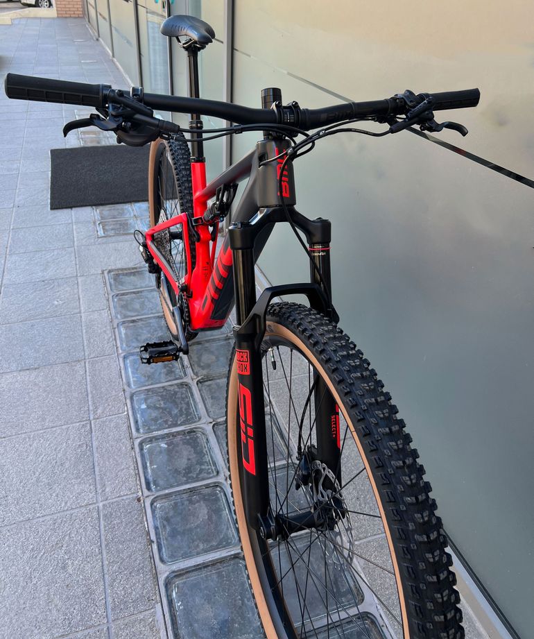 Použité BMC Fourstroke AMP LT TWO 2023 2023 Mountainbike — obrázek 2 z 5