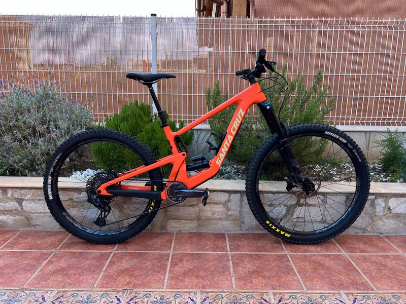 Used Santa Cruz BRONSON GX AXS / Carbon C 2023 2023 MTB
