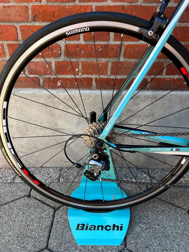 Used Bianchi Sempre Pro 2016 Road & Gravel — image 3 of 4