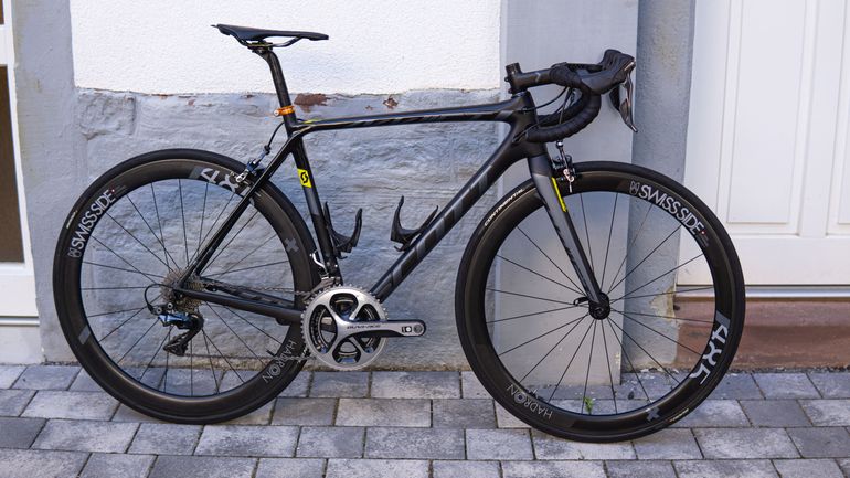 Used Scott Addict 10 2016 Road & Gravel — image 1 of 8