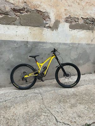 Commencal - SUPREME DH OHLINS EDITION 2022, 2022