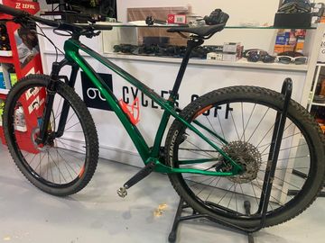 Tweedehands Corratec Revo BOW Elite 2022 Mountainbike — afbeelding 3 van 5