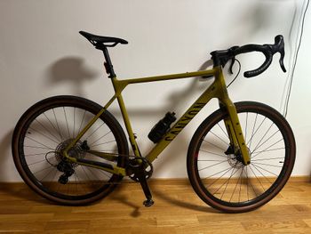 Used Canyon Grizl 8 1by EKAR 2023 2023 Road & Gravel, Verde — image 3 of 3