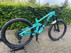 Trek - Slash 8 2022, 2022