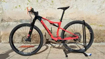 Orbea OIZ M30 2021 2021 Mountainbike usato, Rosso — immagine 2 di 8