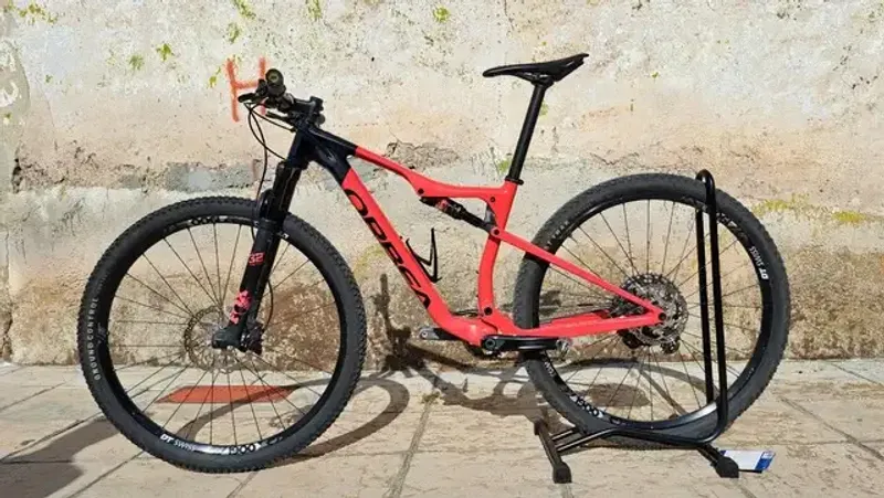 Orbea OIZ M30 2021 2021 Mountainbike usato, Rosso — immagine 2 di 8