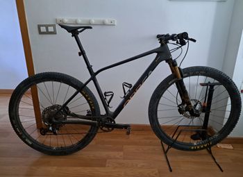 Used Orbea Alma 2023 Mountainbike, Black — image 1 of 5