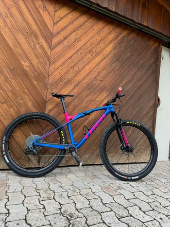 Used Trek Supercaliber 9.9 XX1 AXS 2022 2022 Mountainbike, Blue, 29 — image 2 of 9