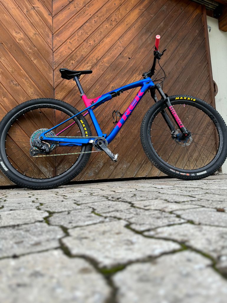 Used Trek Supercaliber 9.9 XX1 AXS 2022 2022 Mountainbike, Blue, 29 — image 3 of 9