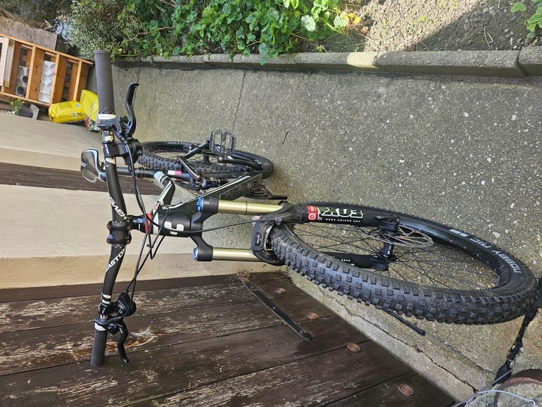 Gebrauchtes CUBE Stereo Super HPC Race 2013 Mountainbike, Schwarz — Bild 5 von 7