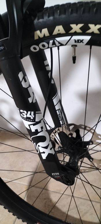 Used Canyon Lux cf7 2021 Mountainbike, Negro — image 4 of 6