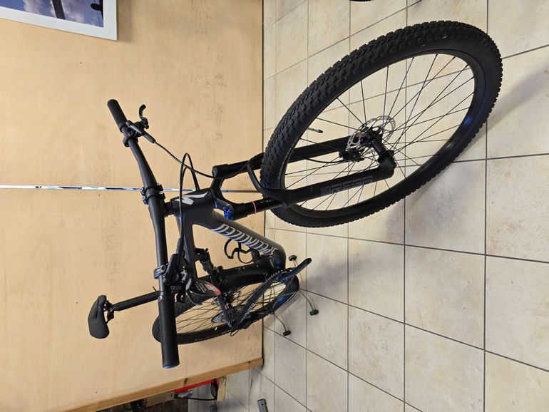 Použité Specialized Epic Comp Carbon 2021 Mountainbike — obrázek 6 z 9