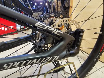 Použité Specialized Epic Comp Carbon 2021 Mountainbike — obrázek 9 z 9