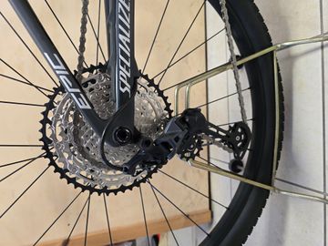 Použité Specialized Epic Comp Carbon 2021 Mountainbike — obrázek 2 z 9