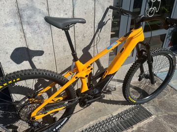Used Orbea WILD H30 2024 2024 Mountainbike, Orange, 29 — image 2 of 3