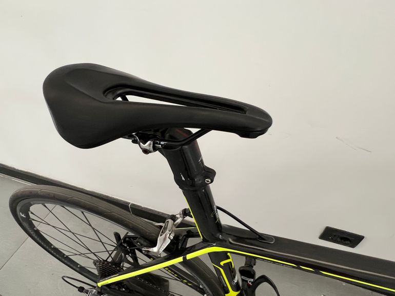 Used Wilier Cento1 SR 2015 Road & Gravel, Black — image 6 of 8