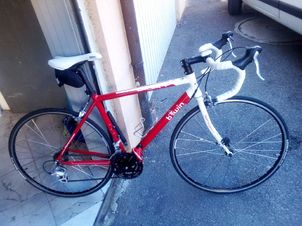 B’TWIN - Second Hand Road Bike Ultra 900 AF - / 2020, 2020