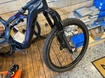 Gebrauchtes Bianchi e-Vertic FX-Type Pro NX/GX 2023 2023 Mountainbike, Schwarz, 29 — Bild 5 von 6