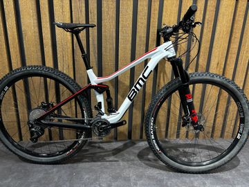 Used BMC Agonist 02 ONE 2018 2018 Mountainbike, White, 29 — image 1 of 11