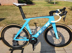 Trek - Madone SLR 9 Disc, 2023