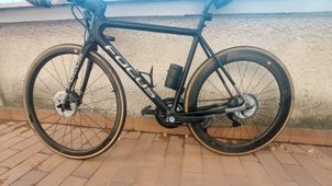 Focus - IZALCO MAX Disc Dura Ace Di2 2018, 2018