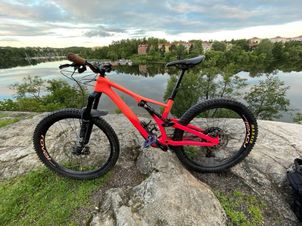 Specialized - Women's Stumpjumper Comp Carbon 27.5—12-speed 2019, 2019