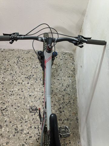 Used Devinci Spartan GX 2017 2017 Mountainbike, Light Gray, 27.5 — image 5 of 5