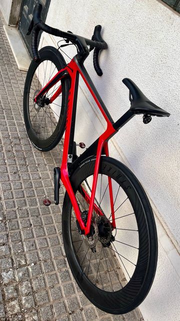 Brugt Canyon Aeroad CF SLX Disc 8.0 Di2 2018 2018 Road & Gravel — billede 9 af 13