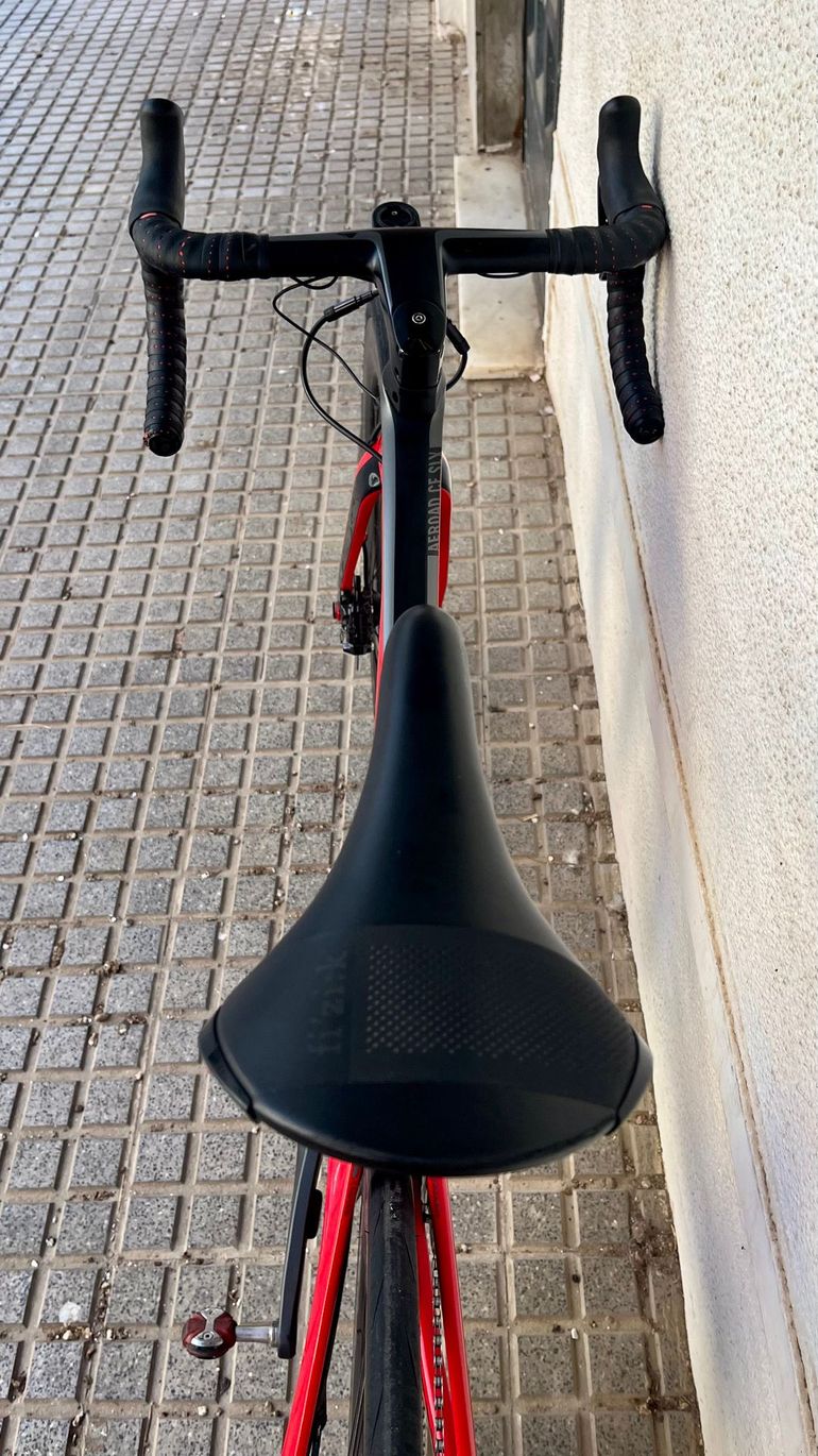 Used Canyon Aeroad CF SLX Disc 8.0 Di2 2018 2018 Road & Gravel, Rot — image 12 of 13