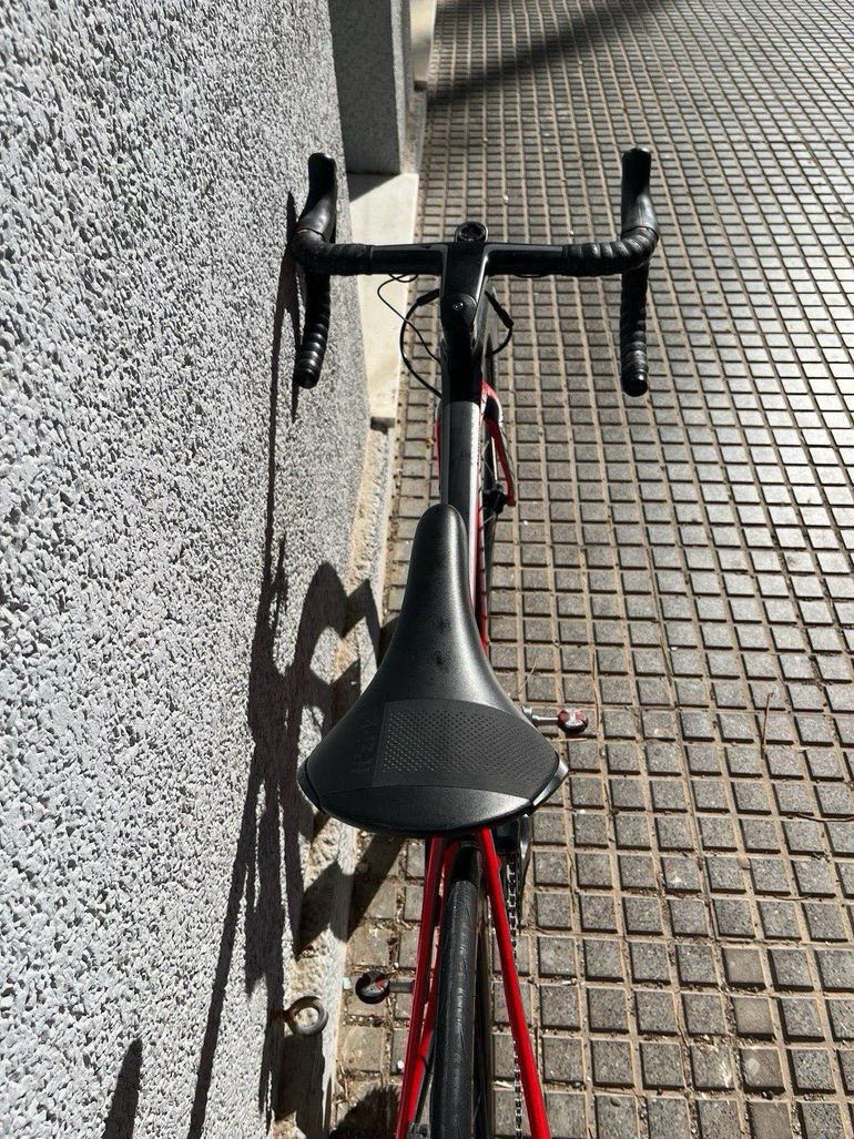 Used Canyon Aeroad CF SLX Disc 8.0 Di2 2018 2018 Road & Gravel, Rot — image 11 of 13