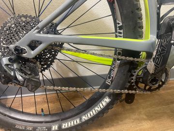 Used Trek Stache 9.7 2020 2020 Mountainbike, Light Gray — image 2 of 6