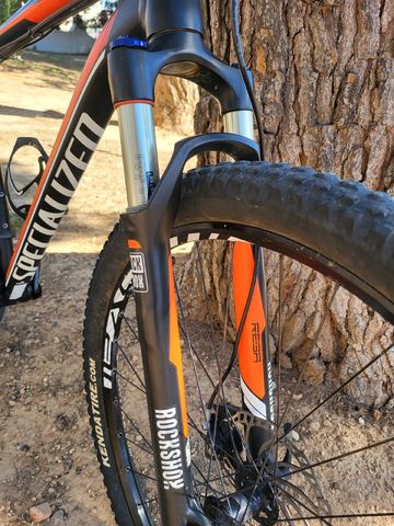 Used Specialized Stumpjumper Comp 29 2014 2014 Mountainbike, Black, 29 — image 6 of 13