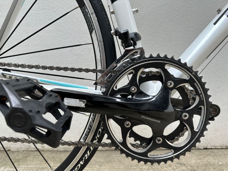 Used Trek Alpha 2.1 Road & Gravel, Rosso — image 8 of 9