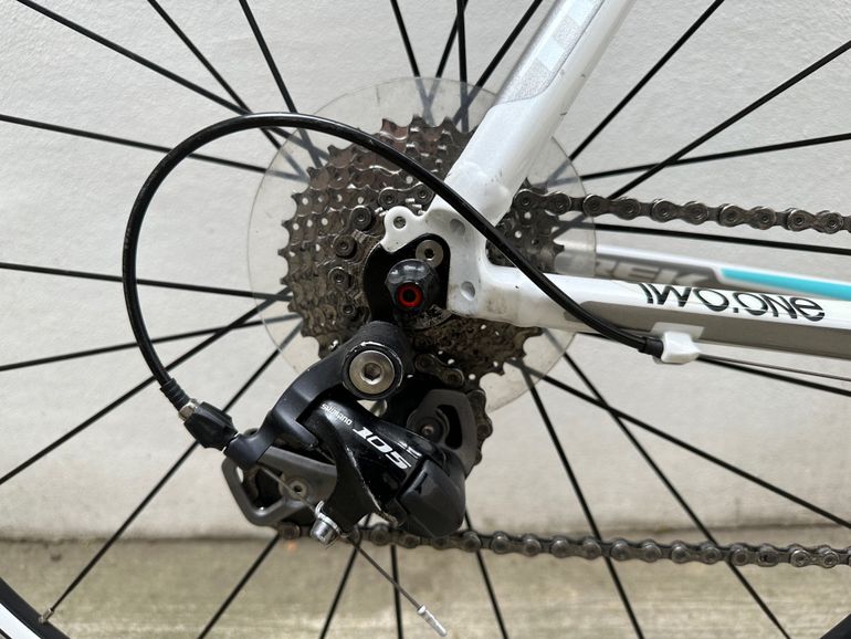 Used Trek Alpha 2.1 Road & Gravel, Rosso — image 7 of 9