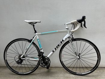 Used Trek Alpha 2.1 Road & Gravel, Rosso — image 1 of 9