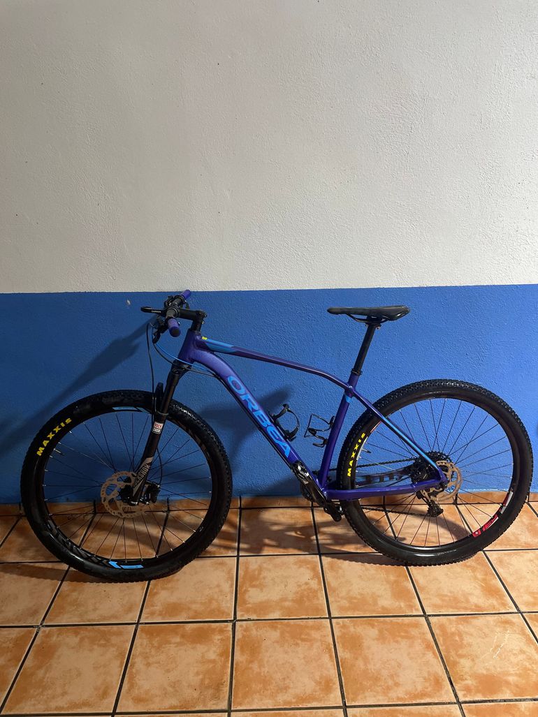 Used Orbea ALMA H20 29" 2017 Mountainbike, Blue — image 2 of 4