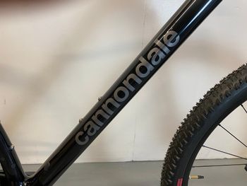 Used Cannondale FS-I Carb 3 2023 Mountainbike — image 2 of 12