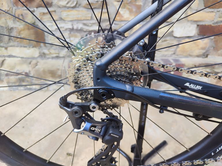 Used Giant Revolt 0 2022 Road & Gravel, Light Gray — image 2 of 5