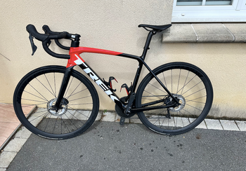 Used Trek Emonda SL6 2022 Road & Gravel — image 2 of 3