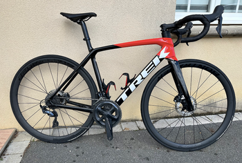 Used Trek Emonda SL6 2022 Road & Gravel — image 1 of 3