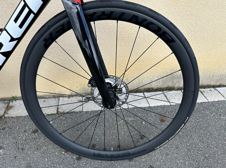 Used Trek Emonda SL6 2022 Road & Gravel — image 3 of 3