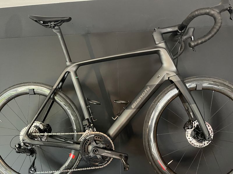 Used Bianchi Infinito 105 Di2 2023 2023 Road & Gravel