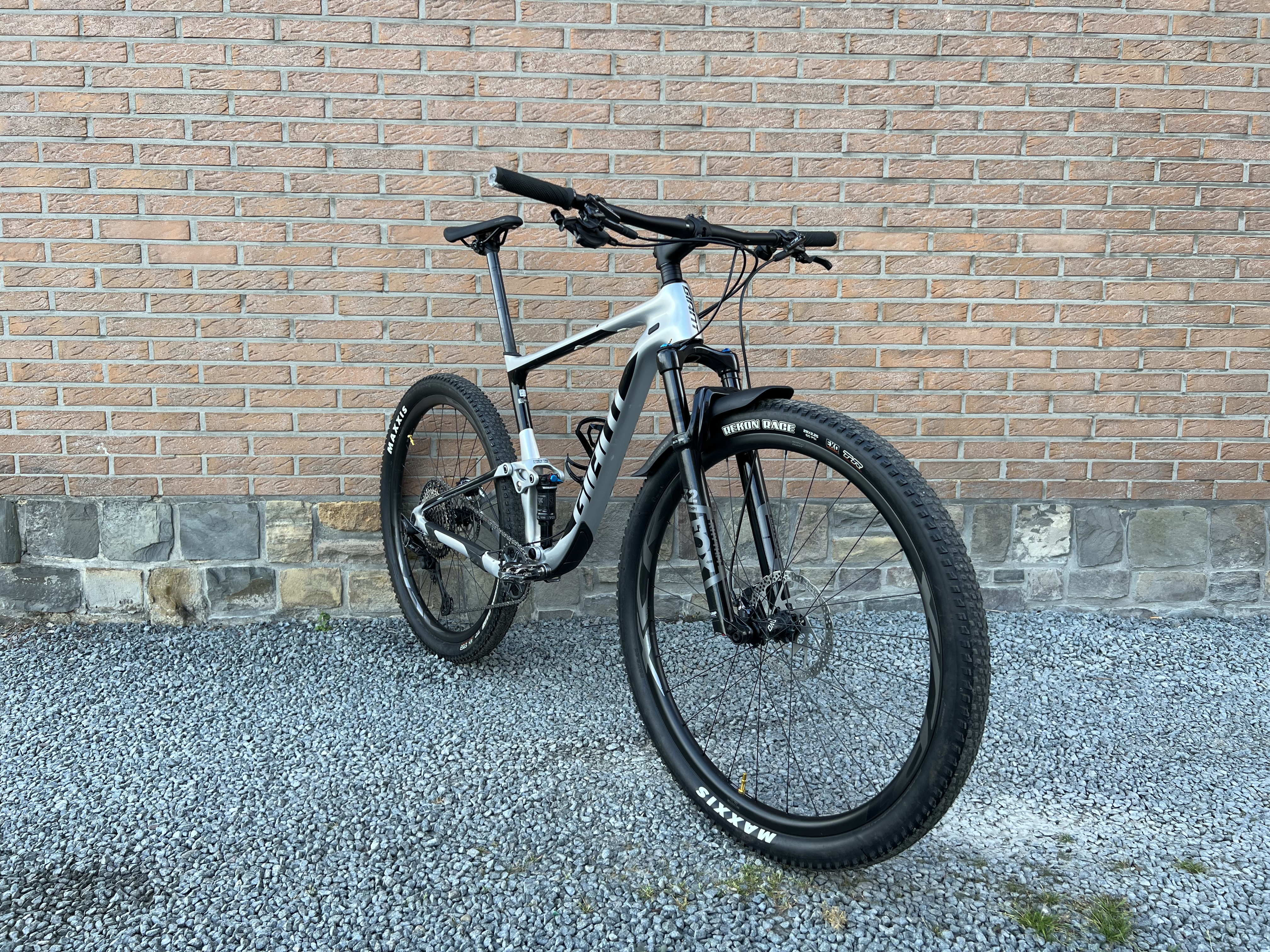 Giant anthem advanced cheap pro 29 2019