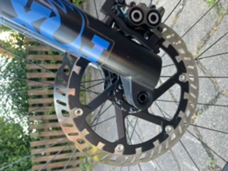 Used Specialized S-Works Turbo Levo 2022 Mountainbike, Blau — image 2 of 13
