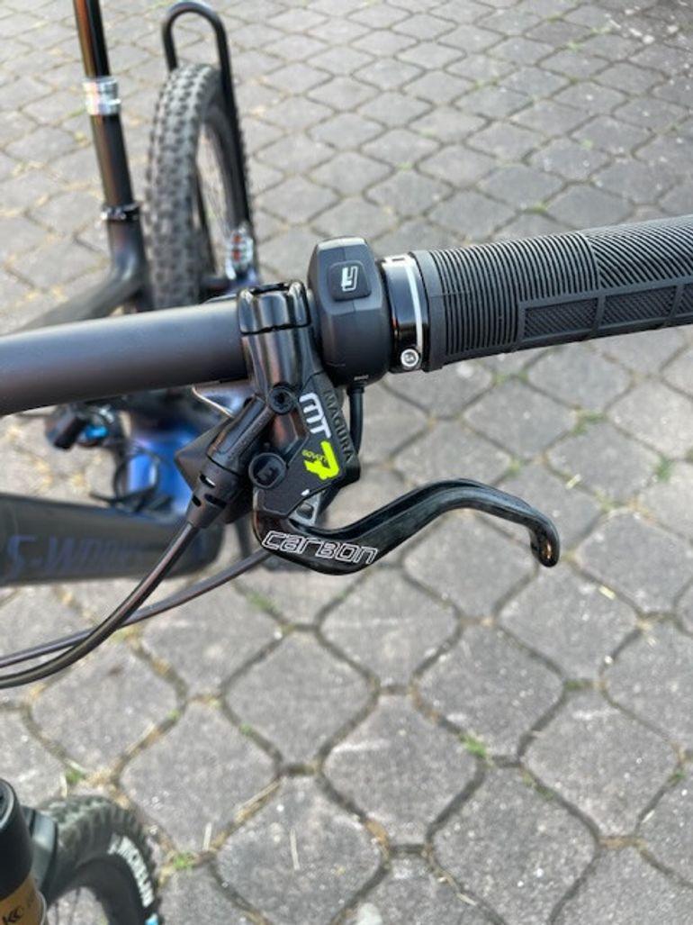 Used Specialized S-Works Turbo Levo 2022 Mountainbike, Blau — image 8 of 13