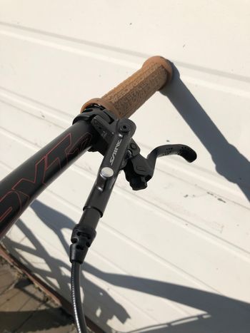Used Dartmoor thunderbird 2023 Mountainbike, Light Gray — image 6 of 10