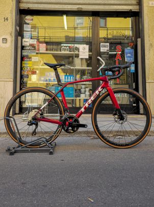 Trek - MADONE SL 6 GEN 8, 2023